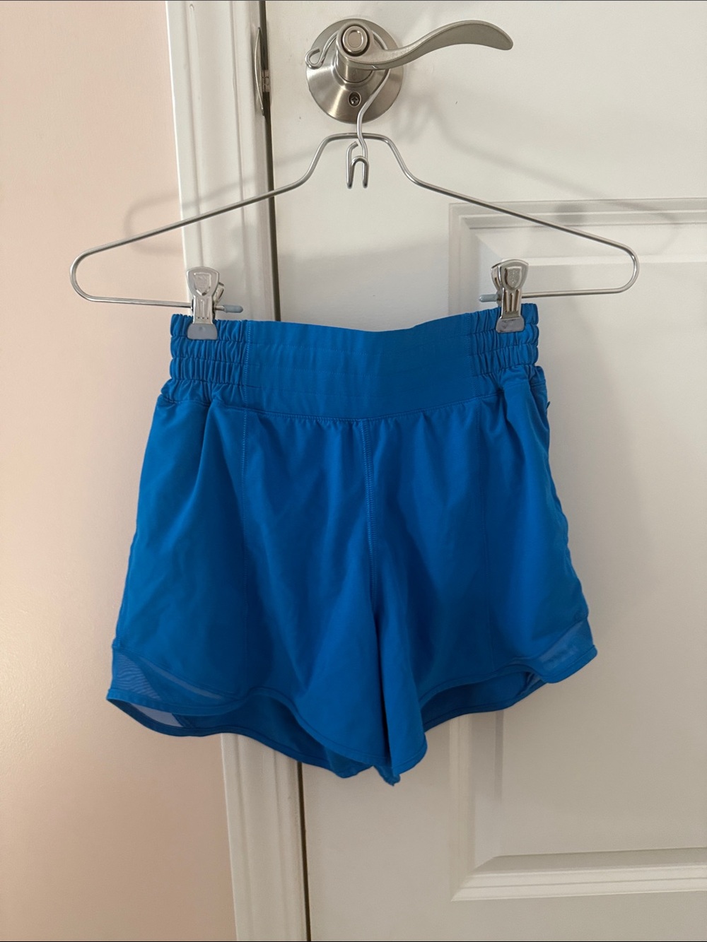 Lululemon poolside Hotty hot shorts HR size 2